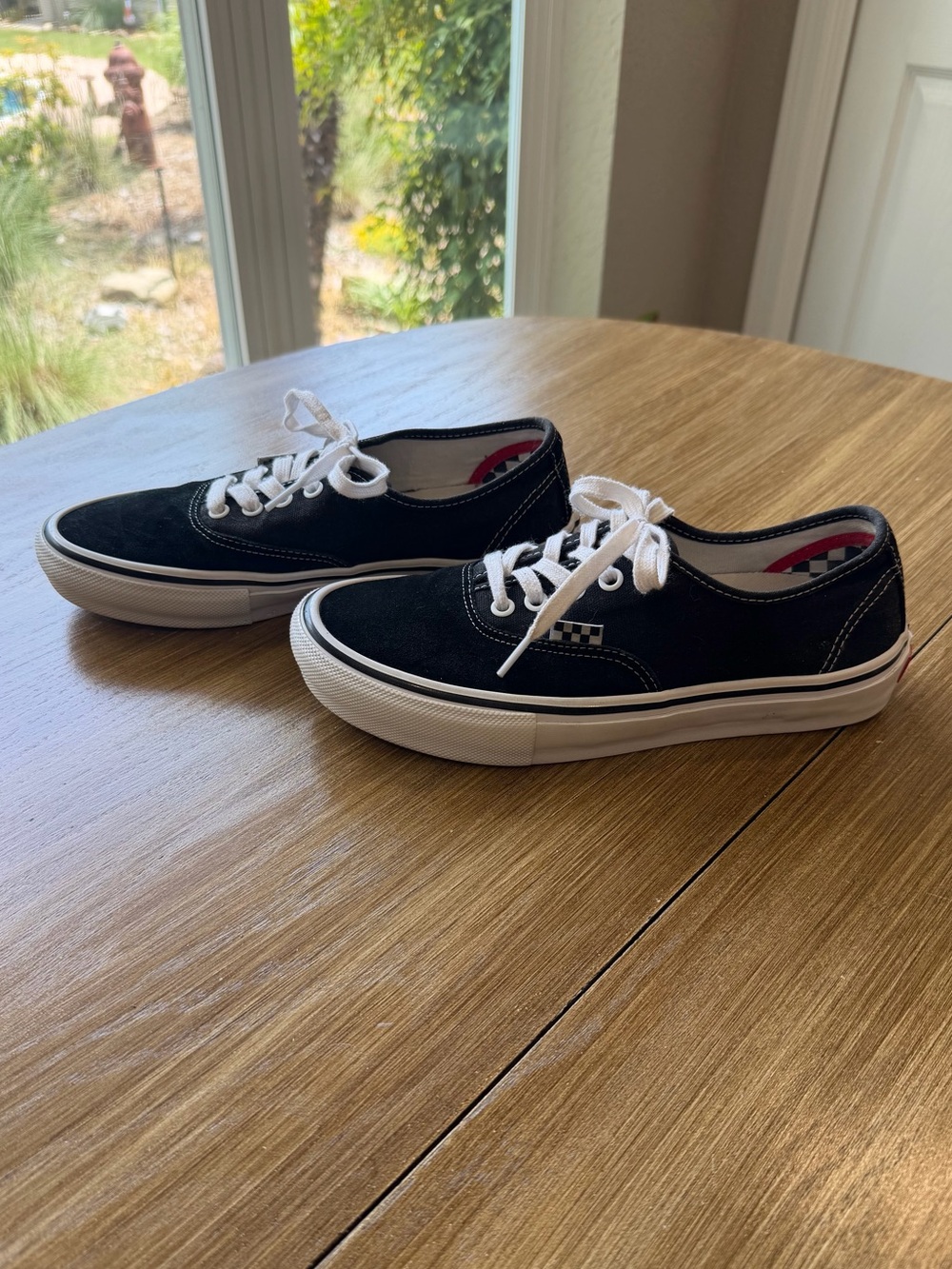 Vans Authentic Shoes (men’s size 7)